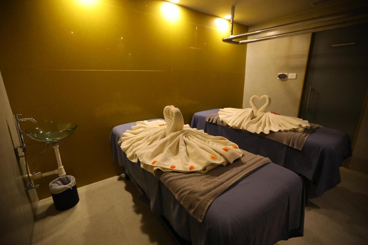 V 7 Hotel เชนไน ภายนอก รูปภาพ